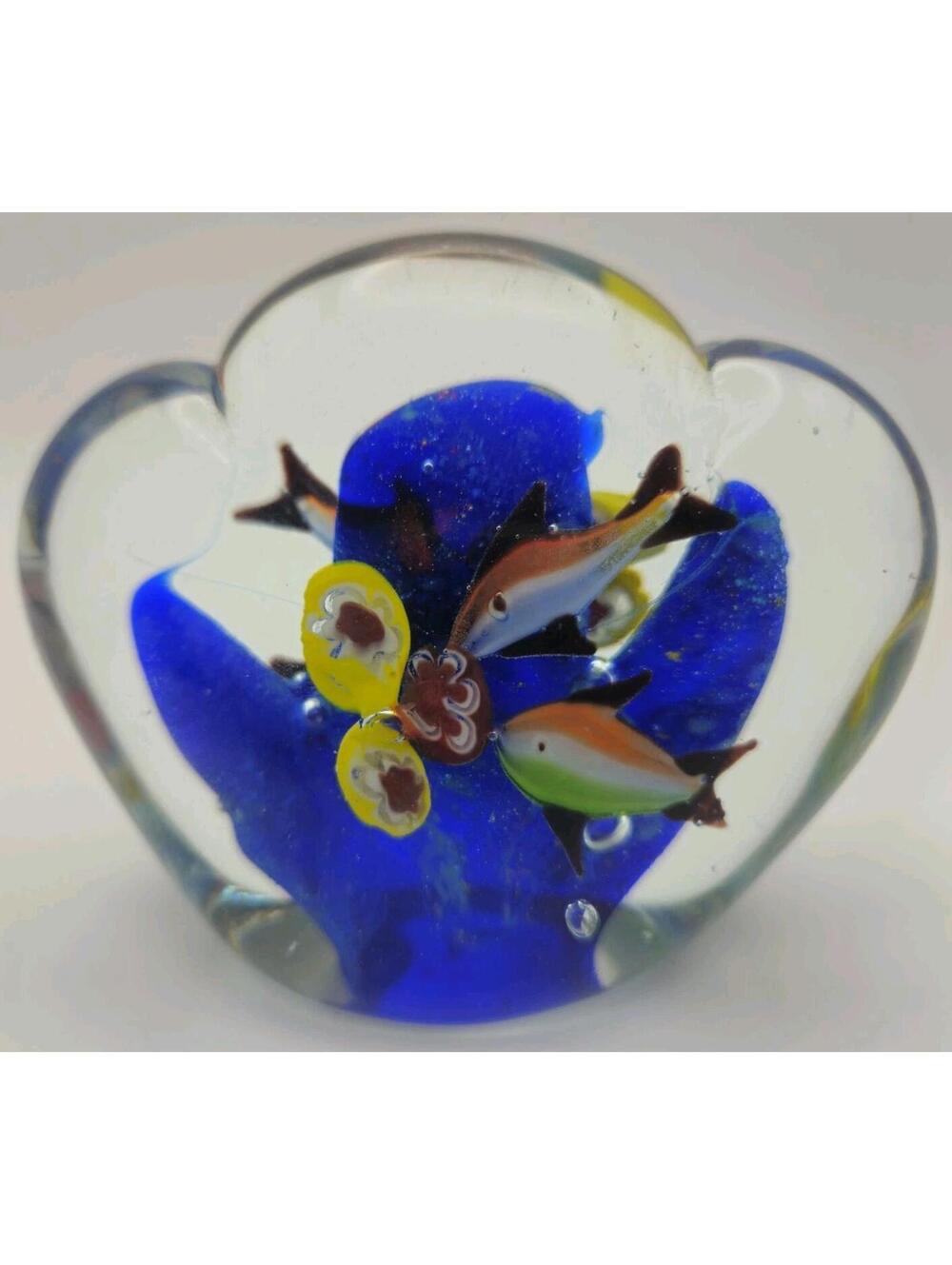 Vintage Murano Tropical Fish On Blue Coral Reef Clam Shape Glass Art Paperweight